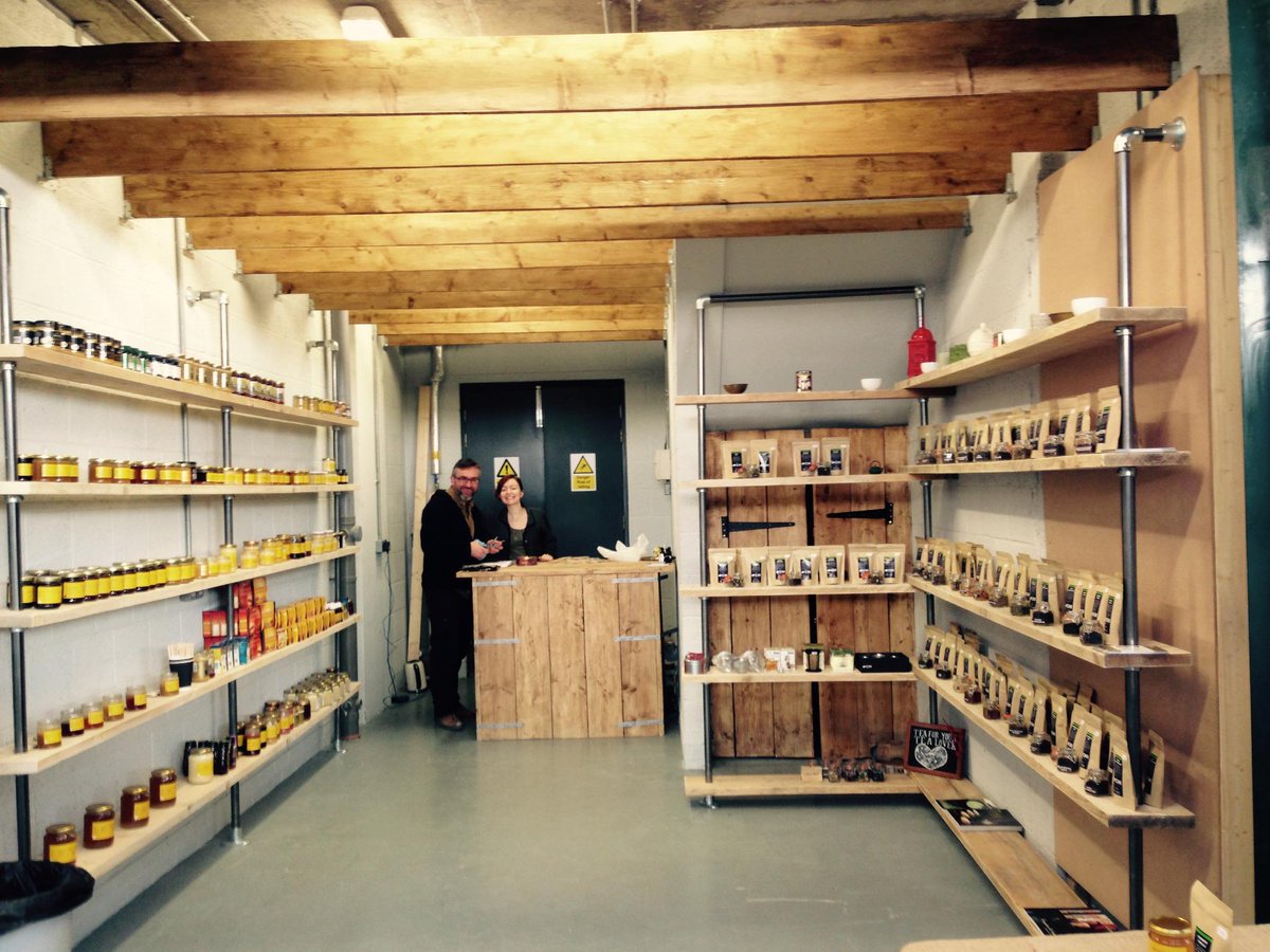wearechi's tweet photo. 'Tea &amp; Honey', our new shop in the @BrightonOpenMkt! #brighton #tea #coffee  @foodshedbtn @Visitlondonroad #new http://t.co/5n8wTmVxiG