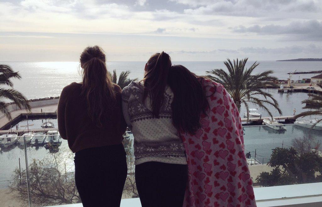 Aitanaeb's tweet photo. Juntas todo es más fácil. #modelosprofesionales http://t.co/i2WujkylCX
