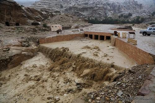 alrai's tweet image. اغلاق البترا أمام السياحة نتيجة السيول