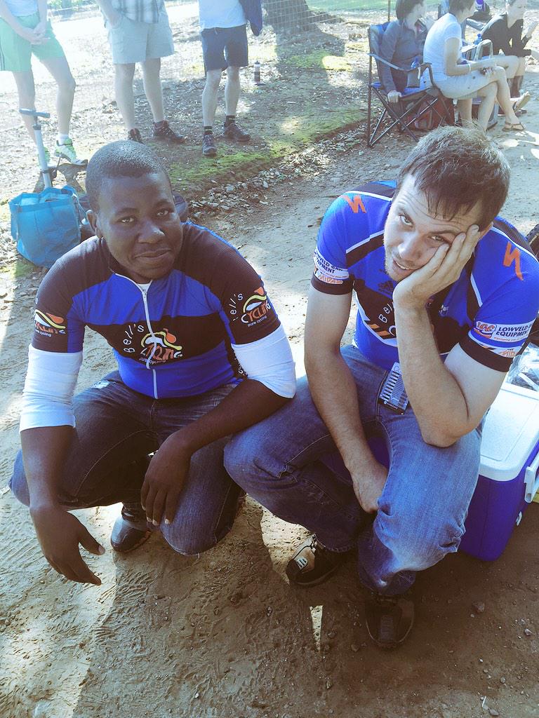 TBellscycling's tweet photo. whille we wait for riders we have to entertain ourselfs @mandeltjies @noddyjess &amp; dawid and Solomon!! http://t.co/GWjaVC8sMr