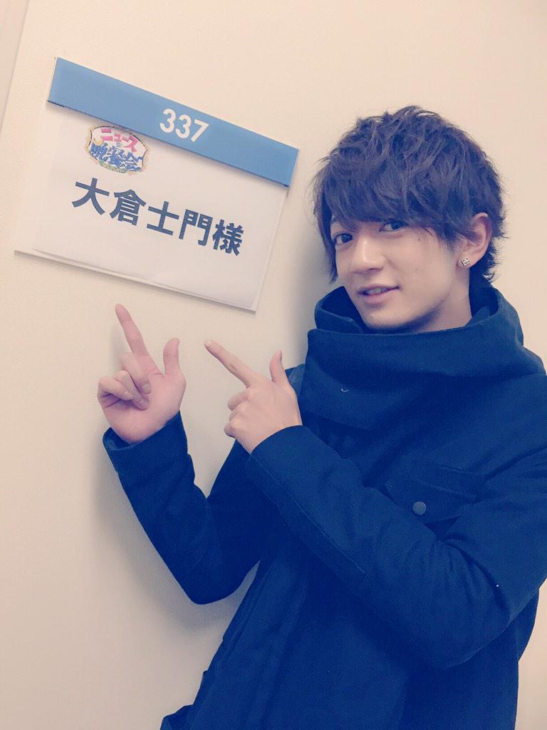 shimonsmile's tweet photo. 明日22日、19:58〜O.Aのフジテレビ「ニュースな晩餐会」とゆう番組に出ます！😋💕
久々バラエティ！！
もし良かったら見てねー！探して！😁✨✨ http://t.co/t8HhQ5M9qC