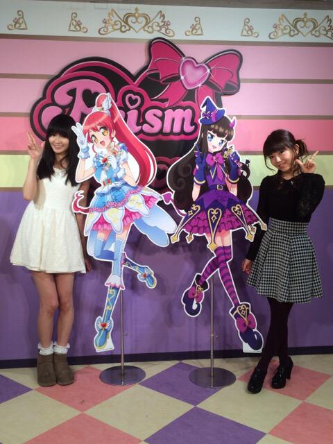 あろま役の牧野さん、みかん役の渡部さんです！早速キャラの看板に