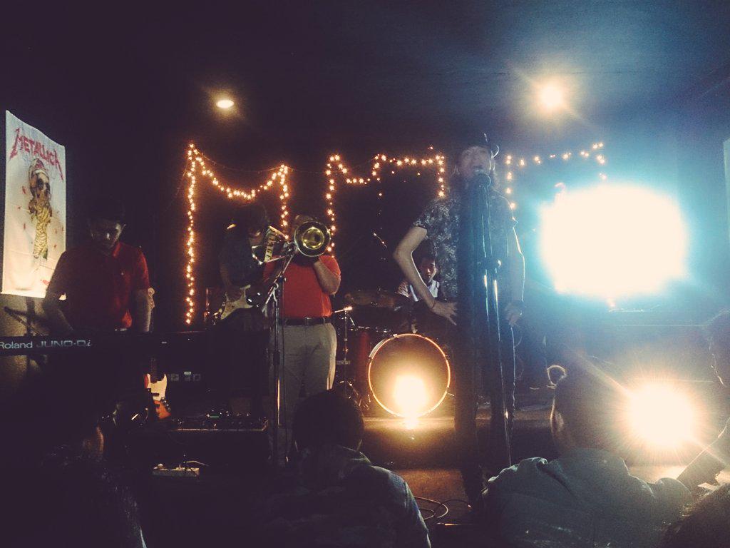 <a href="/SorakSuar/">Sorak Suar</a> has started their second painting, and <a href="/sisitipsi/">SISITIPSI</a> keeps on taking us higher. #KG5