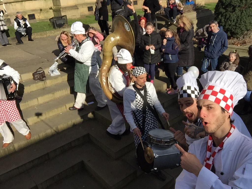 thejokerent's tweet photo. A great time at Wakefield rhubarb festival #rhubarbfest http://t.co/a2SbLBQhoE