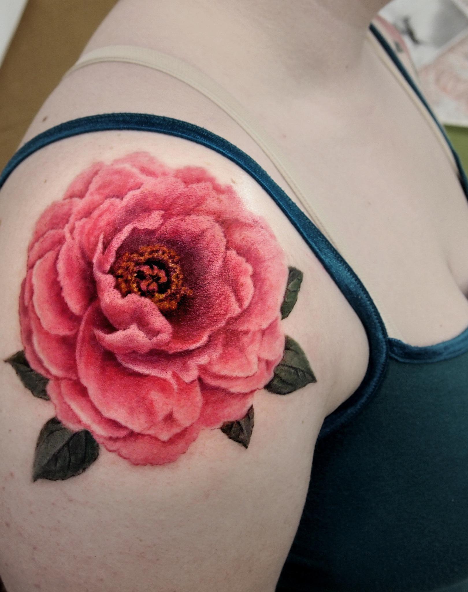 Lina Tattoo Neo 牡丹の花言葉は 王者の風格 富貴 恥じらい 高貴 壮麗 で 私の誕生花はパセリで 花言葉は お祭り気分 と思いだした ３６５個３６６個 考えるのもなかなかヘビーだと思うけど それでもパセリ入れるかね Http T Co