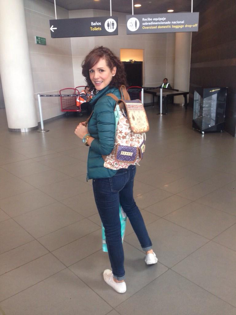 paulabarretov's tweet photo. Empezaron las vacaciones! Rumbo a Punta Cana 🌴☀️ Gracias @tiendavintro por mi morral, in love 😍 http://t.co/U2CPkkieci