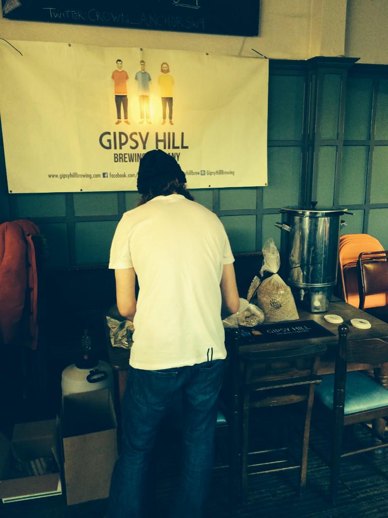 crown_anchorsw9's tweet photo. @GipsyHillBrew are in the house. We're brewing an IPA. Come join in the fun! #LDNbeerweek #LondonBeerWeek #LBW15 http://t.co/Day5kB2WlC