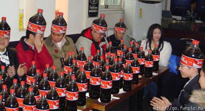 BrutusWatts's tweet image. Meanwhile, in China...A group of friends going out for a quiet drink gets out of hand....