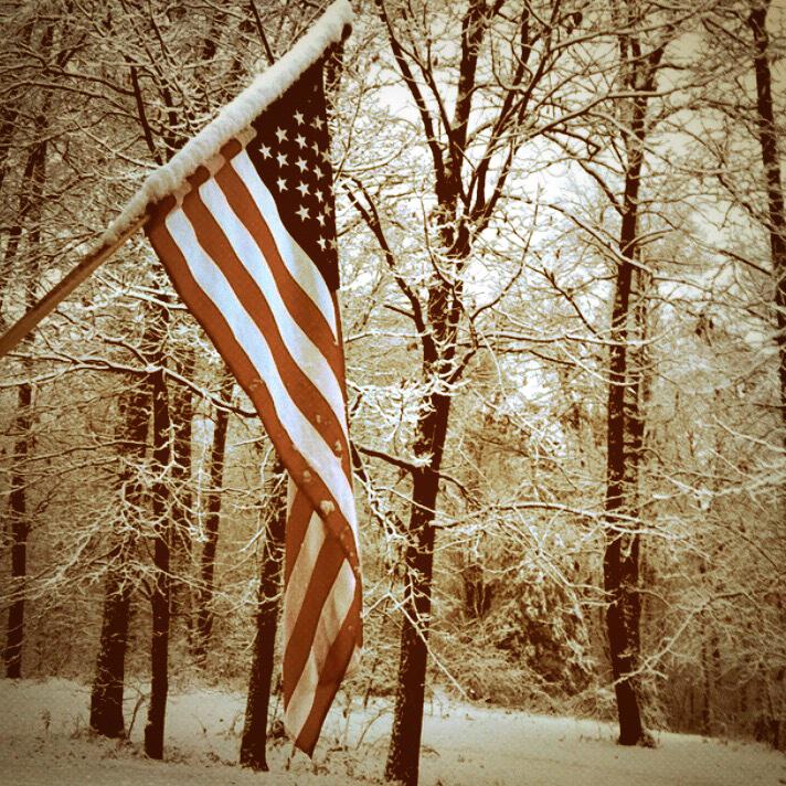 RednecksNews's tweet photo. Didn't win the lottery, but I did wake up in the best country in the world. And that's kinda the same thing. Merica. http://t.co/lR7CYnDC7z