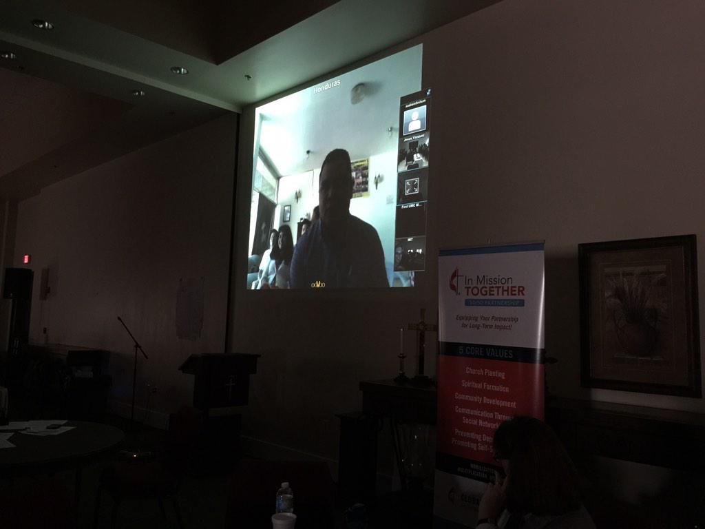 MerrillLaura's tweet image. OoVoo link w/Monterrey &amp;amp; Honduras; Bible study on 1Cor12 as #5050partners; blessed to be a witness in #ElValle #UMC