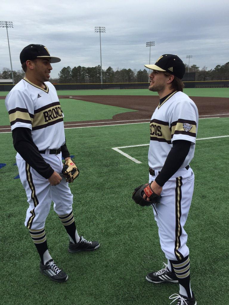Rocking the new uni's today for game 1 #FightOn