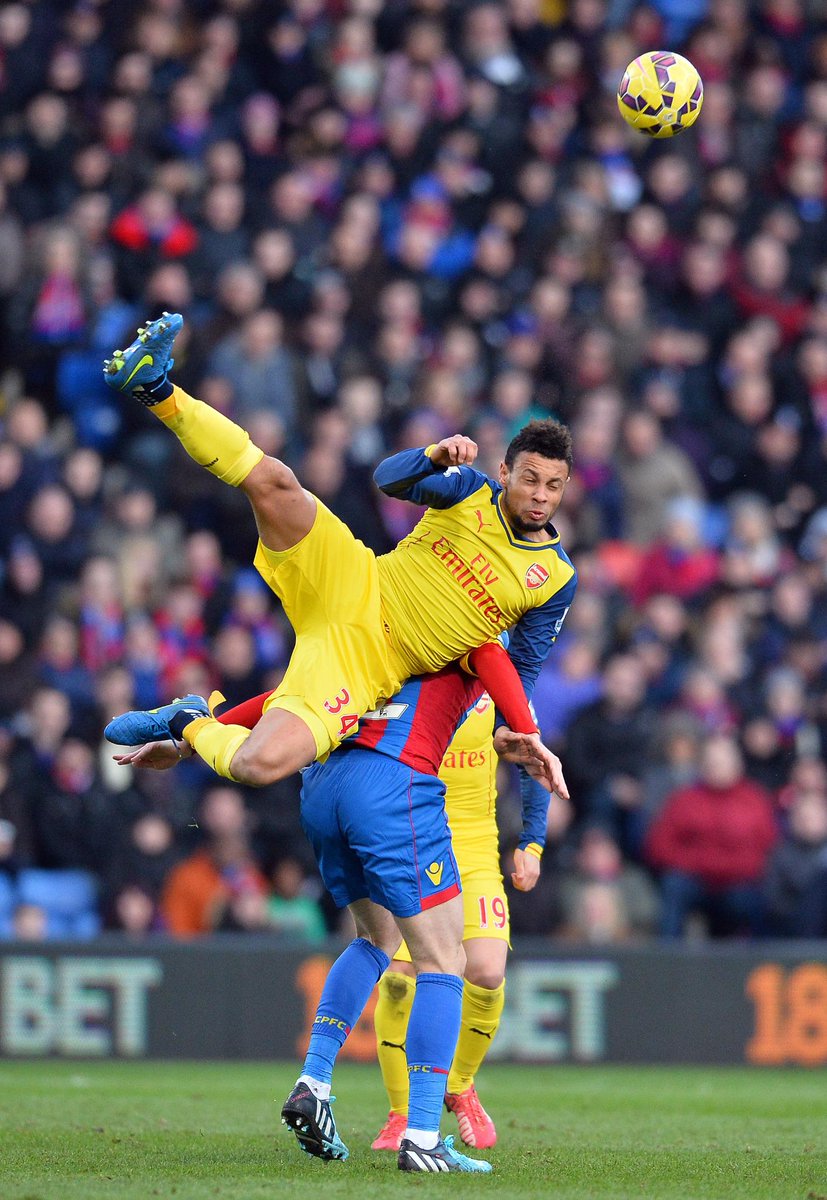 Arsenal's tweet photo. RETWEET if Francis Coquelin was your #CPFCvAFC man of the match http://t.co/JGK832rfOu