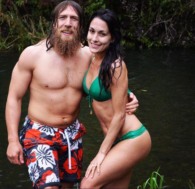BellaTwinFansBW's tweet image. Absolutely love this pic of our idols Brie Bella @BellaTwins and @WWEDanielBryan #Braniel 👍