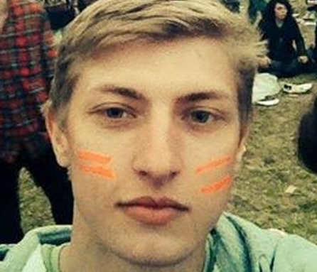 Have you seen this boy? Missing since 17 Feb. Last seen @ Job Centre #Reading getreading.co.uk/news/reading-b…  PLS RT