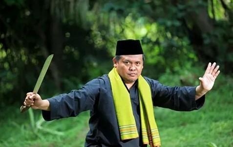 SilatCenter's tweet photo. Pencak Silat Indonesia http://t.co/12jtSedJE9