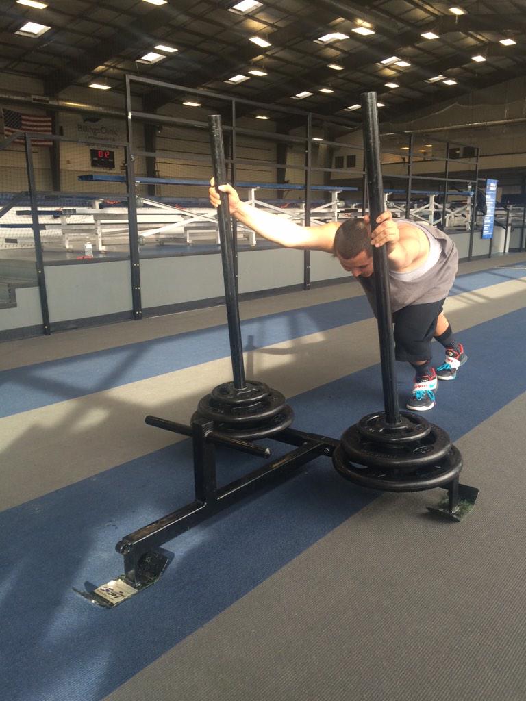 MylanWAYNE's tweet photo. Killer WOD with the crew! Partner WOD 100mSled pushes/25 squats/20 push ups- with wall sits in between. #killas http://t.co/L45xhW5yEE