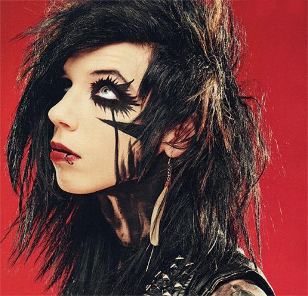 mo_nati's tweet photo. ANDY BIERSACK is bae http://t.co/ZHeAXLm4ki