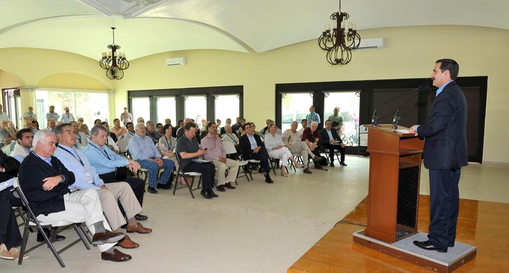 guillermopadres's tweet photo. Hoy junto a connotados economistas a nivel global clausuré los trabajos de la Alamos Alliance 2015. #GobiernoSonora http://t.co/bOgSjCBnXR
