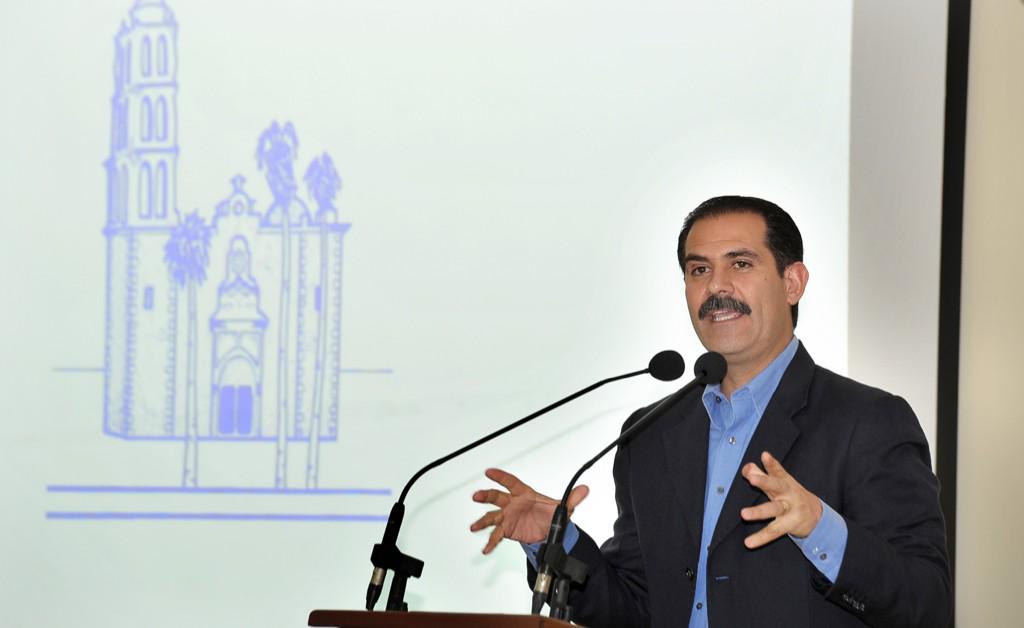 guillermopadres's tweet photo. Hoy junto a connotados economistas a nivel global clausuré los trabajos de la Alamos Alliance 2015. #GobiernoSonora http://t.co/bOgSjCBnXR