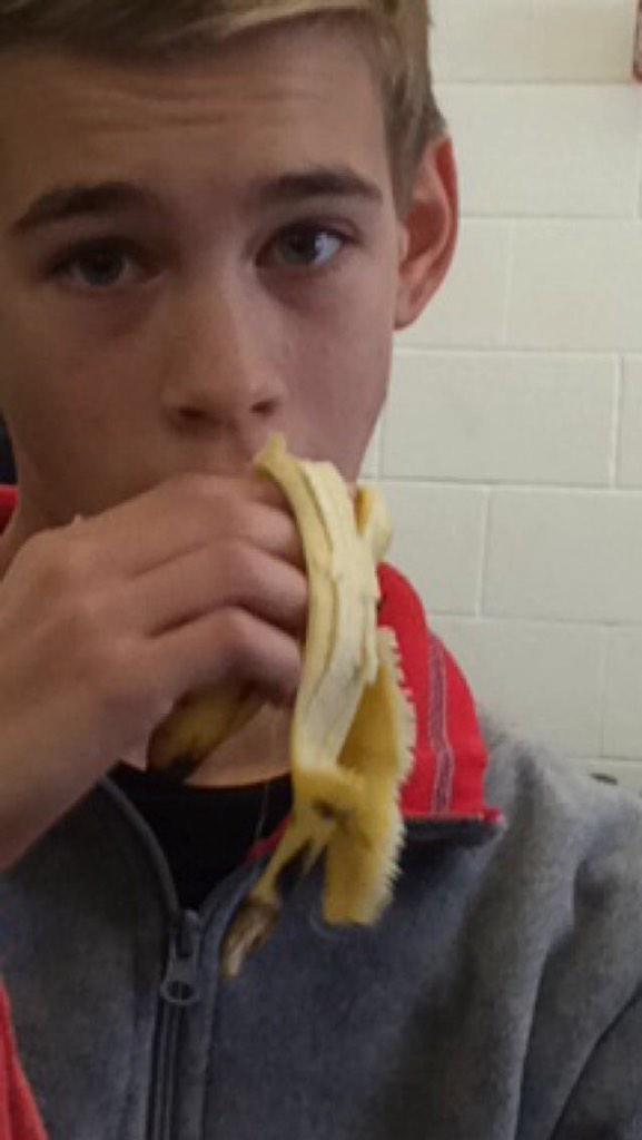 dylansostupid's tweet photo. @Cardseatbananas http://t.co/Hwr4rZ535a
