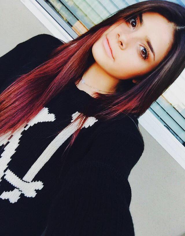 Look at meh hair😍😂