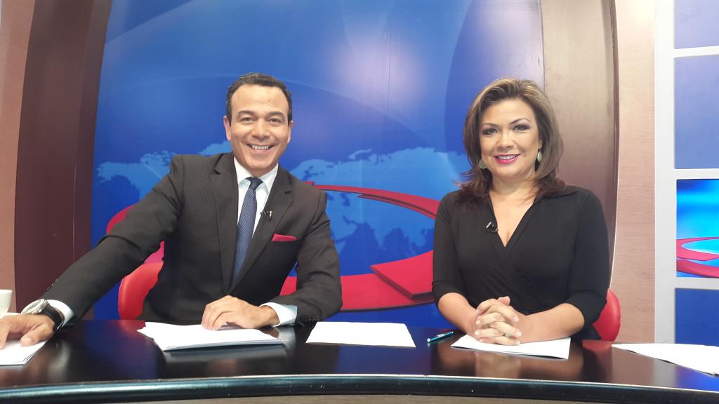 Quieres saber que pasa en el pais? Conectate con @ToledoJrnalist y <a href="/DianaV2512/">Diana Verónica Ramos</a>. Que esten teniendo buen fin de semana