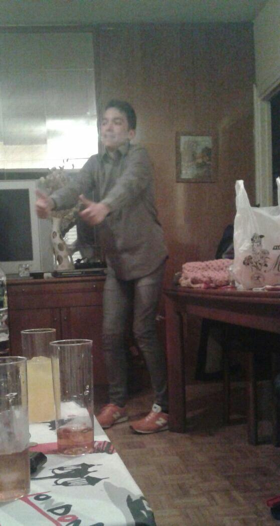madrid_fs's tweet photo. El jugador del Madrid Fs @Fran14Pinta  pillado de fiesta http://t.co/Y8tHCJjv8m