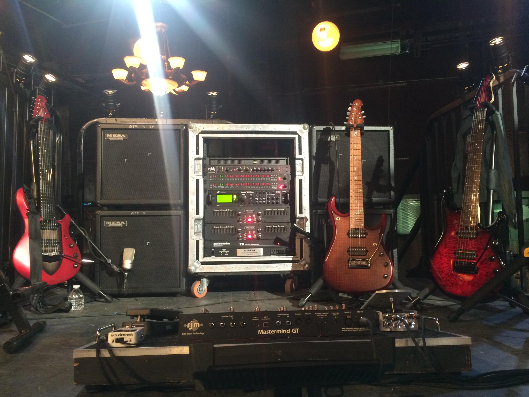 B-ZLpDeCUAAAwqW.jpg:large