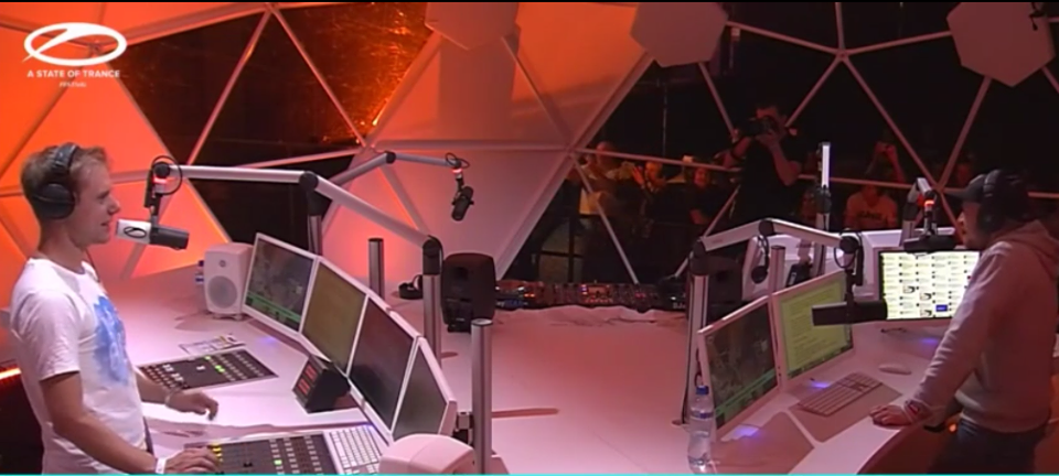 DomesEurope's tweet photo. Nice picture!! @TFW24: Armin in studio ASOT #RadioDome #ASOT700NL #ASOT700 http://t.co/N9evzbSsK8”