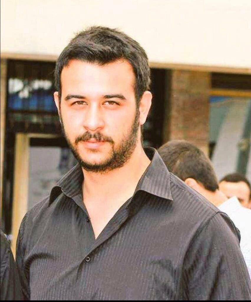 Şehidimiz yiğit #FıratCakıroğlu bir kavga sonucu değil önce seçilmiş,sonra planlanarak şehit edilmiş görünen odur