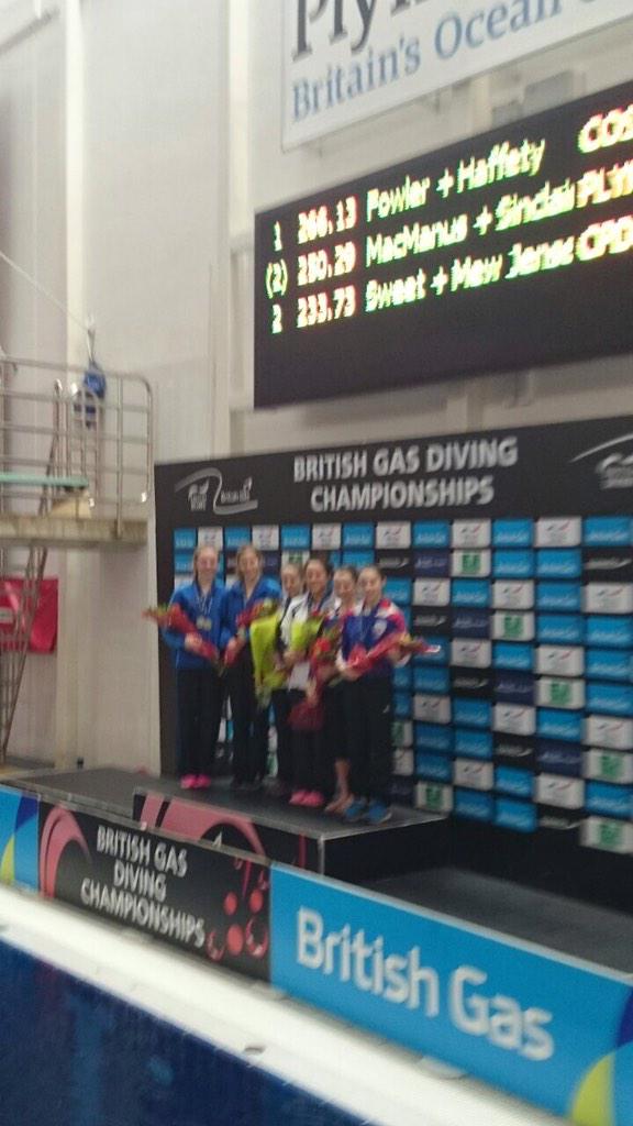 Senior Nationals - 3m Women's Synchro Final - GOLD for <a href="/millshaffety/">Millie Haffety</a> &amp; Millie Fowler! #SheffieldDiving #BGDC15