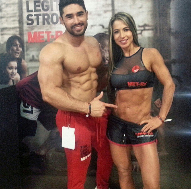 Alexander_RFM's tweet photo. En expo fitness Colombia ! http://t.co/aotObHozqK