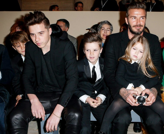 ELLEmagazine's tweet photo. Hands down, these were the BEST celebrity front rows of New York Fashion Week: http://t.co/3jsCPMksqZ http://t.co/gYlARqGuW1