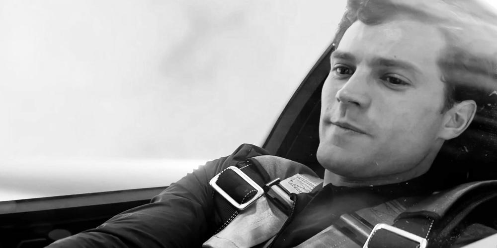 fiftyshadesUK's tweet photo. RT @FiftyShades: Flying high. Have you seen the #1 movie in the world? #FiftyShades http://t.co/A98PlUkGYv
RT this if you've seen the movie!