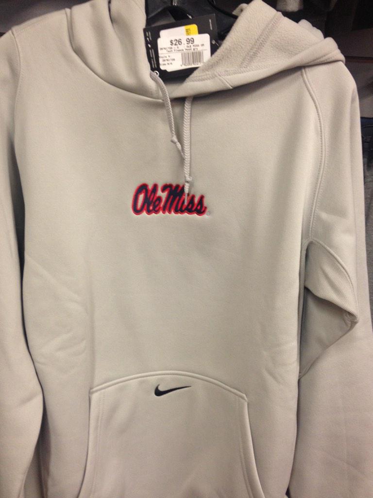jason_list's tweet photo. Some unbelievable pricing at the new #RebelLockerRoom. Official @OleMissFB Nike hoodie only $26.99 http://t.co/tenhtzclxz