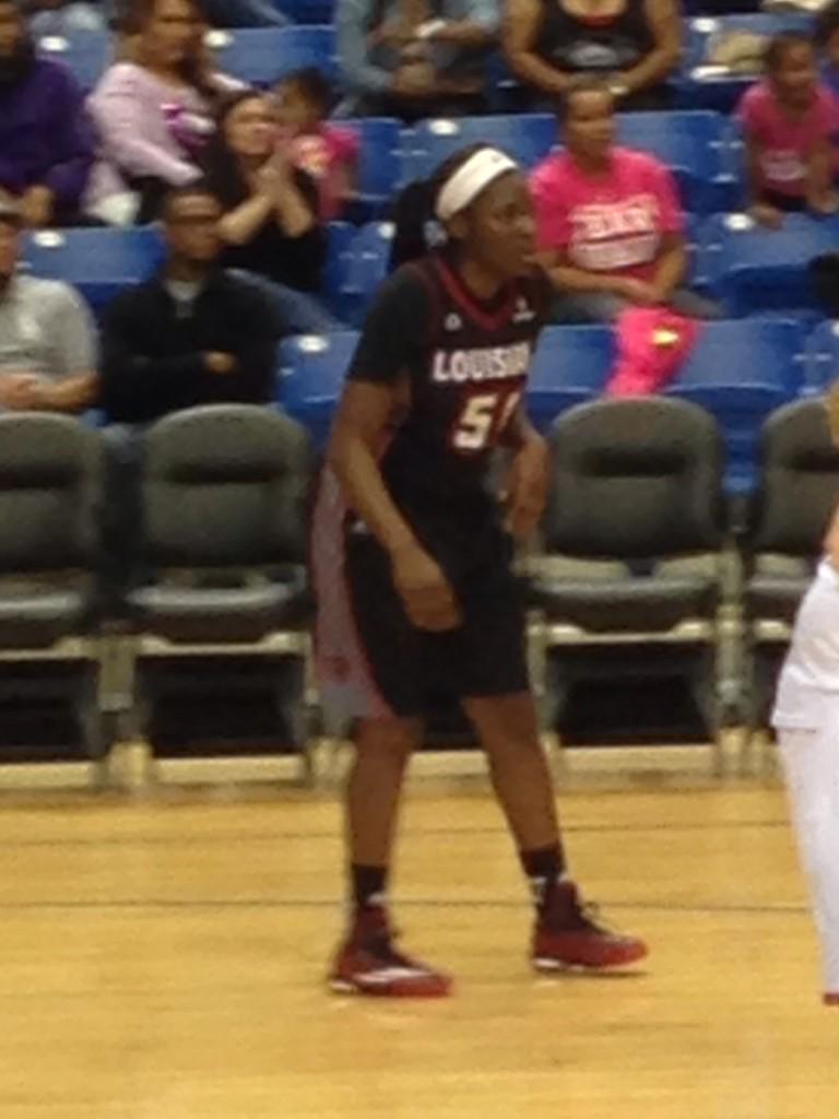 Watching Lady Trojan Alum Alexis Nezianya play at UTA! So proud of her! <a href="/anezianya/">Lex🙅🏾‍♀️</a>
