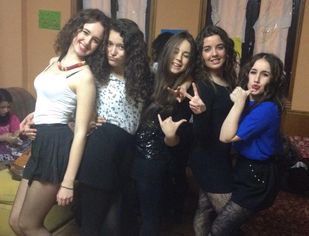 Lideee_7's tweet photo. Que nunca me falteis. |Nos vamoh de rumba!| #goordaz http://t.co/RfxNlS6bzH