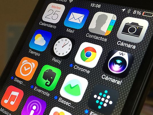 JessicaLongly's tweet photo. 7 great uses for an old phone or tablet: http://t.co/sRovsEMhbh via @usatodaytech http://t.co/8QkIeGYLwq