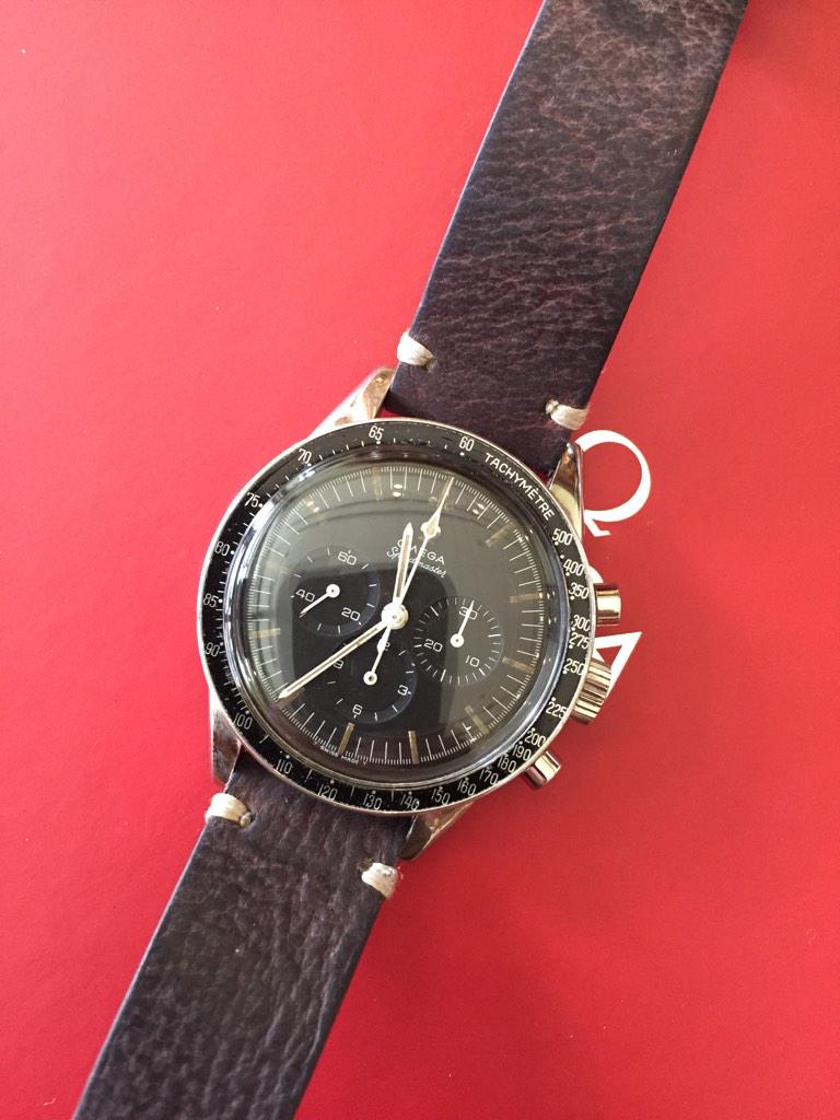 jacksandi's tweet image. Omega collectors in our Gallery @jackmond with their caliber 321 #Speedmaster @aBlogtoWatch  @omegawatches