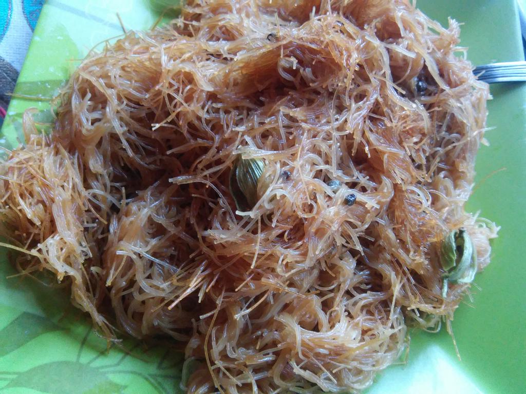 thefbai's tweet photo. #Seviyan for #Breakfast Whats your #BreakfastStory ? been ages... the #eliachi lent a fab flavour to the vermicilli http://t.co/Mq5KxR82Qe