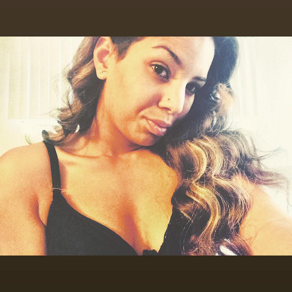 Diamond_Life8's tweet photo. โ@YouPrettyMf: Curls for the girls ๐ http://t.co/KXERFpbPeAโ #fordemgirls http://t.co/wUiEYAQw6M
