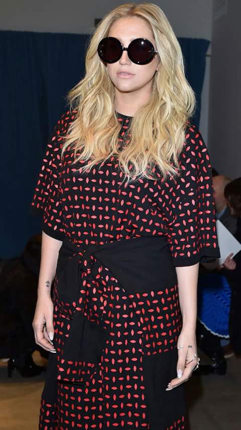 Happy Birthday Queen!! Always being perfect and fucking be a queen ily Kesha!!!!  
