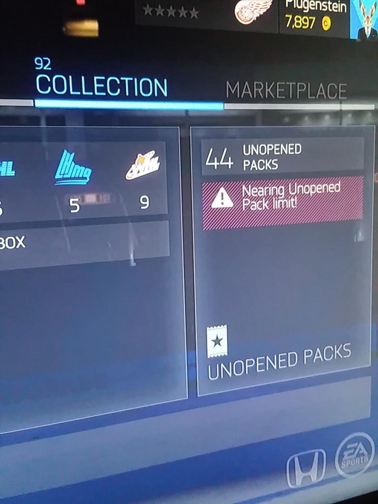 BestHUTGivaway's tweet photo. Pack day baby http://t.co/YN20DfSOWU