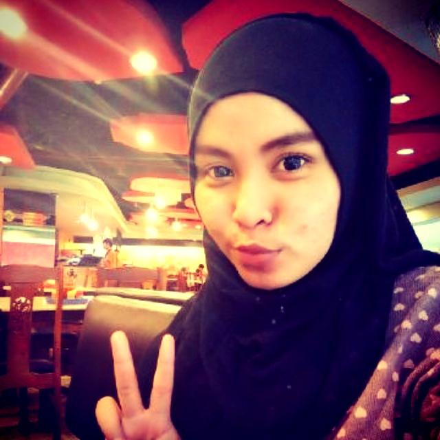 emoelsi tweet picture