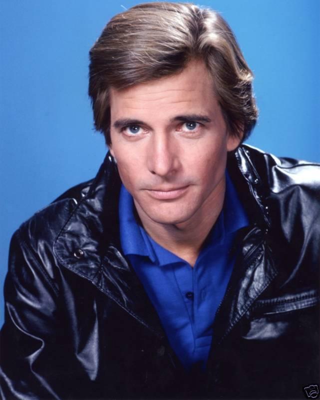 El teléfilo ochentero que llevo dentro se emociona con el cumpleaños de Dirk Benedict...
Happy Birthday, Dirk!!!! 
