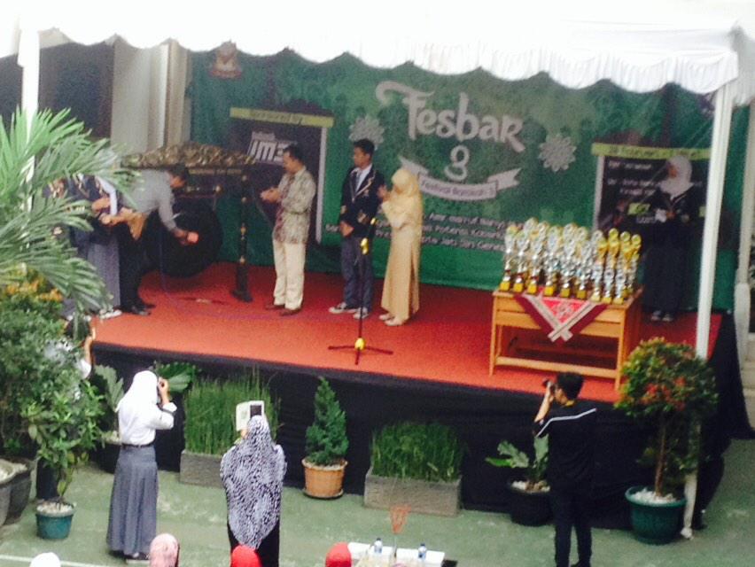 OSIS SMAN 6 Bandung tweet media