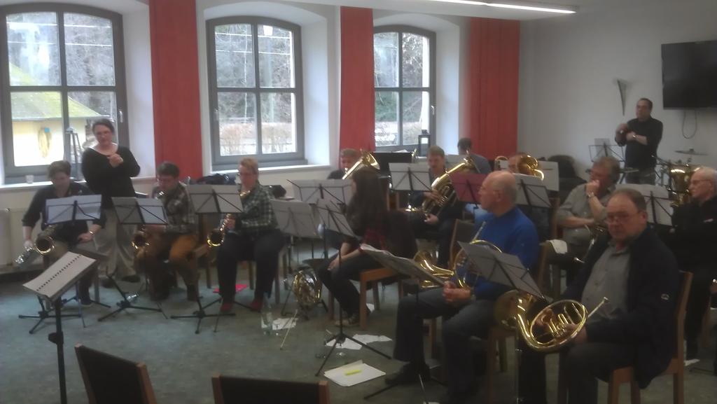 MusikvereinRodt's tweet photo. Samstag/Sonntag Probenwochenende in der Eifel: Satzprobe tiefe Register http://t.co/o0be306iRe