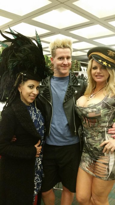 "@CharlieComet: @KinkyGaga and I with #pornstar legend @vickyvette at @ADULTCON #2015 http://t.co/Od<a class="tags" href="/tag/charliecomet">@charliecomet</a><a class="tags" href="/tag/kinkygaga">@kinkygaga</a><a href="/tag/pornstar"class="tags">#pornstar</a>