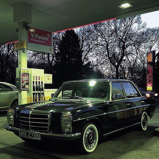 MercedesBenzCCG's tweet photo. #Mercedes #stroke8 #w115 #w114 #w116 #whitewalls #classiccar #baller #ClassicCarLovers #me… http://t.co/Qgt7Rod0lN http://t.co/TV3z08tOWp