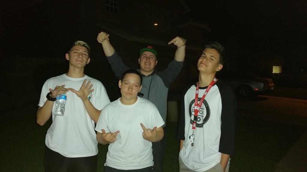 BeckomOfficial's tweet photo. @Hawkassassins @Gracieroxursox is basically Speed Racer. Outttt http://t.co/PJYGKiwyf7